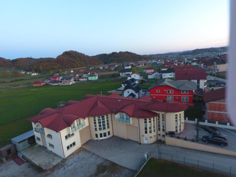 Apartmani Rizvic فليكا كلادوشا المظهر الخارجي الصورة
